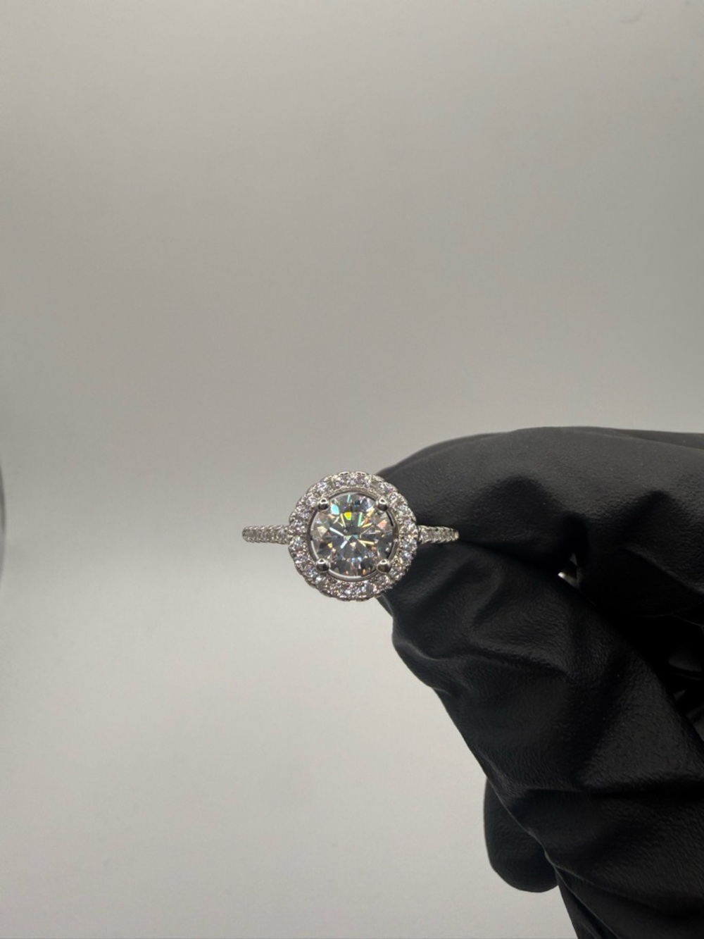 1CT Moissanite Halo Engagement Ring 925 Sterling Silver VVS1